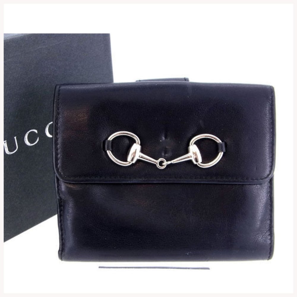 Authentic Gucci Wallet Purse Folding wallet Black Woman Used